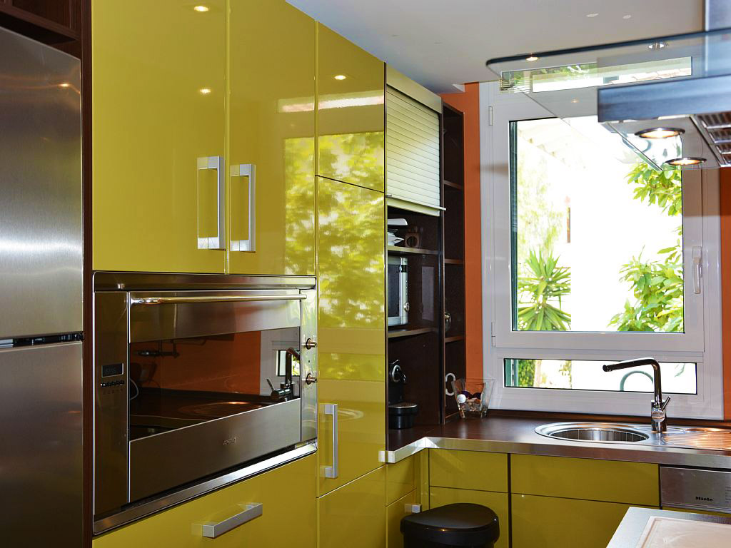 holiday apartments in sitges and their kitchen well-equipped