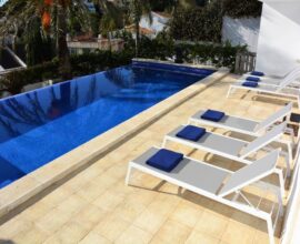 sitges holiday villas