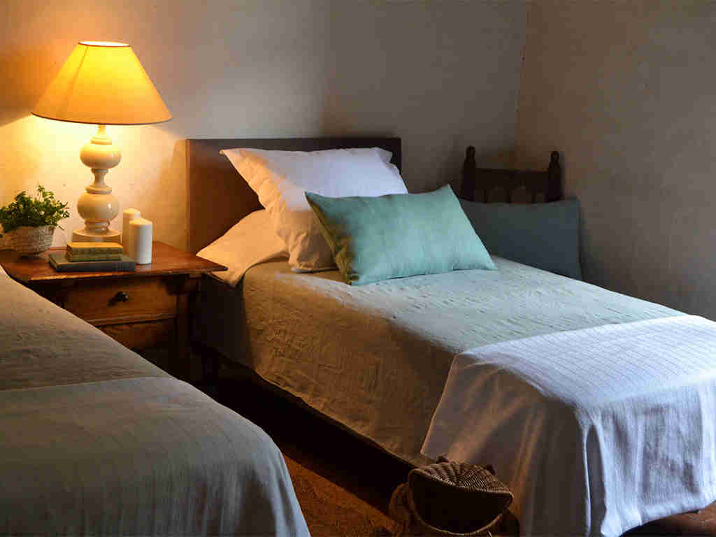 the spanish farmhosue and its bedroom 1