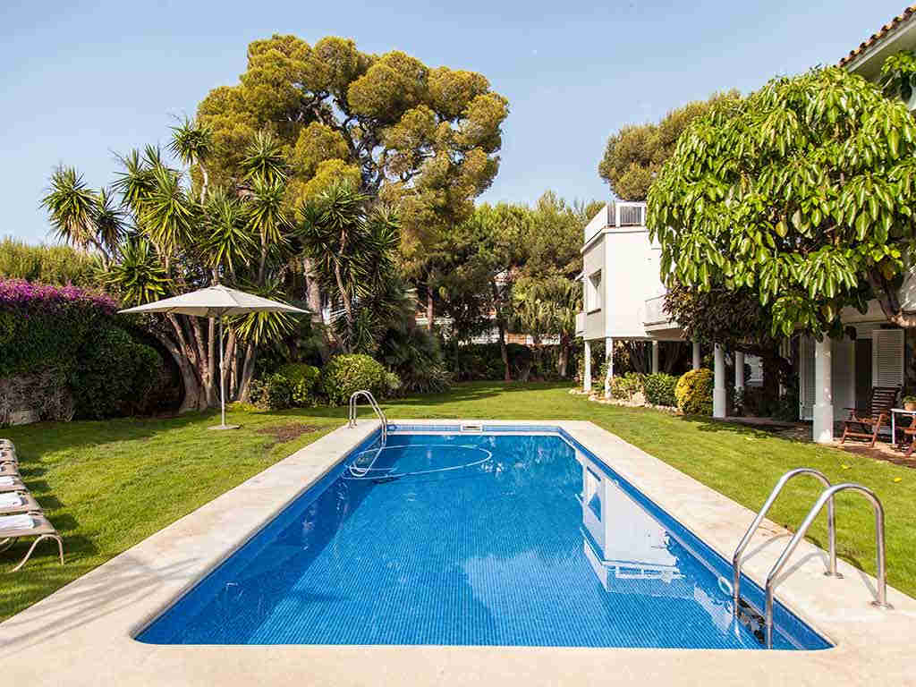 Sitges luxury villas with pool