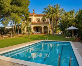 Holiday villas in Sitges