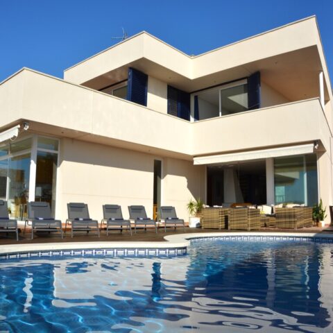 Chalet con piscina vacaciones