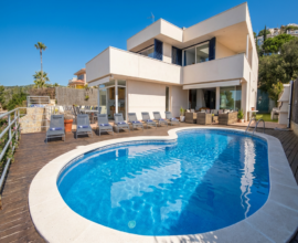 villa with pool holidays