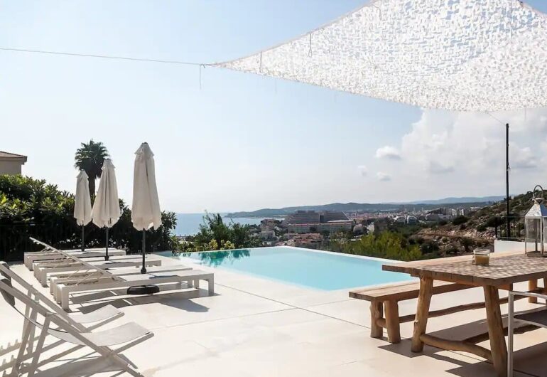 villas con piscina privada cataluña
