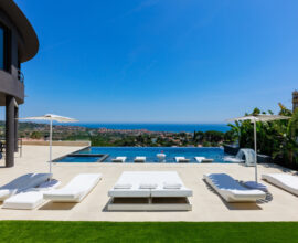 Barcelona villas with private pool