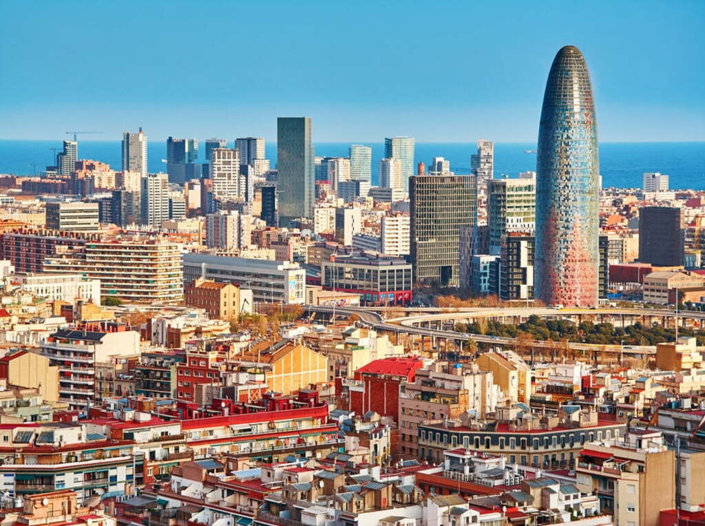 barcelona villa rentals for families