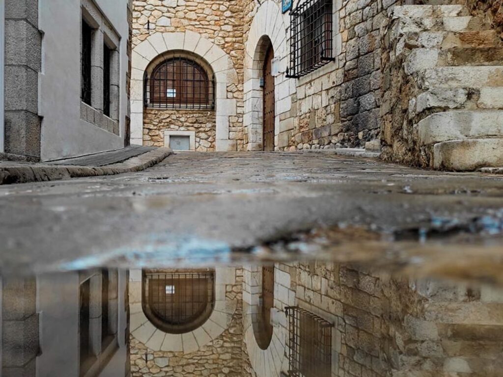 Sitges COVID restrictions with views for families