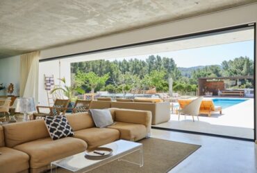 villa holiday rentals
