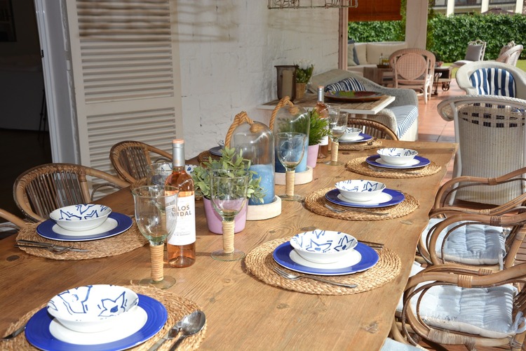 surroundings of Sitges large groups