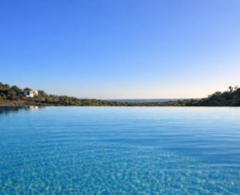 luxury holiday villa in Faro with private pool