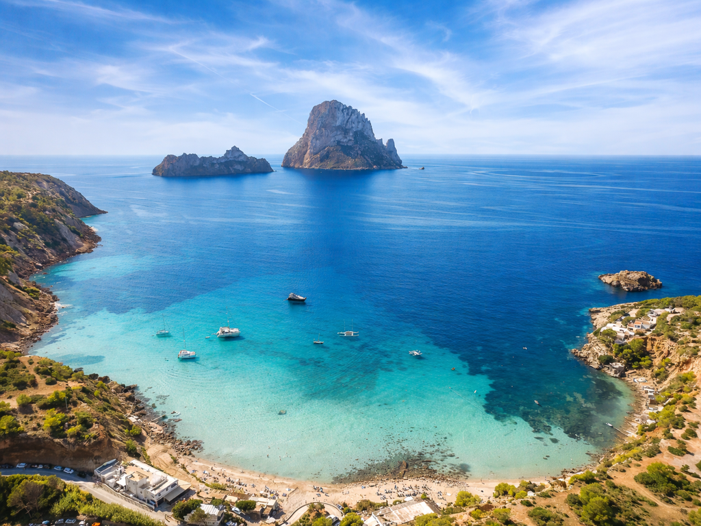 villa monthly rentals in ibiza with pool