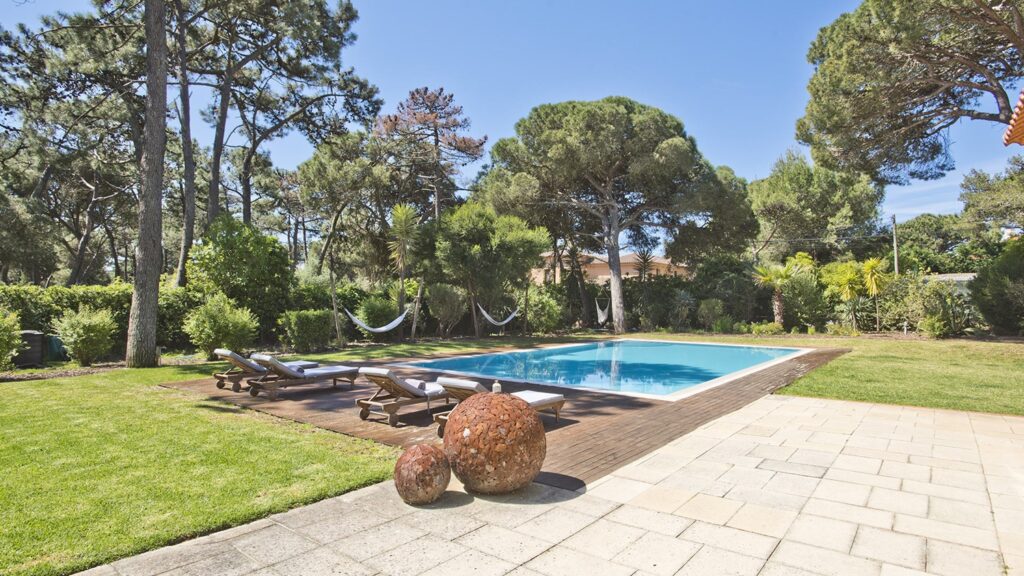 last minute villas in cascais