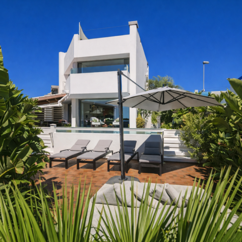 Luxury villa rental in Ibiza with jacuzzi and private terraces