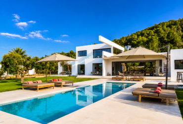 Ibiza villa rental for groups summer