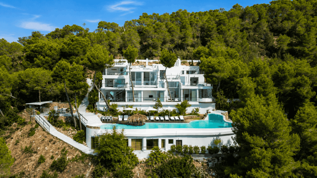 luxury villas Ibiza last nights August